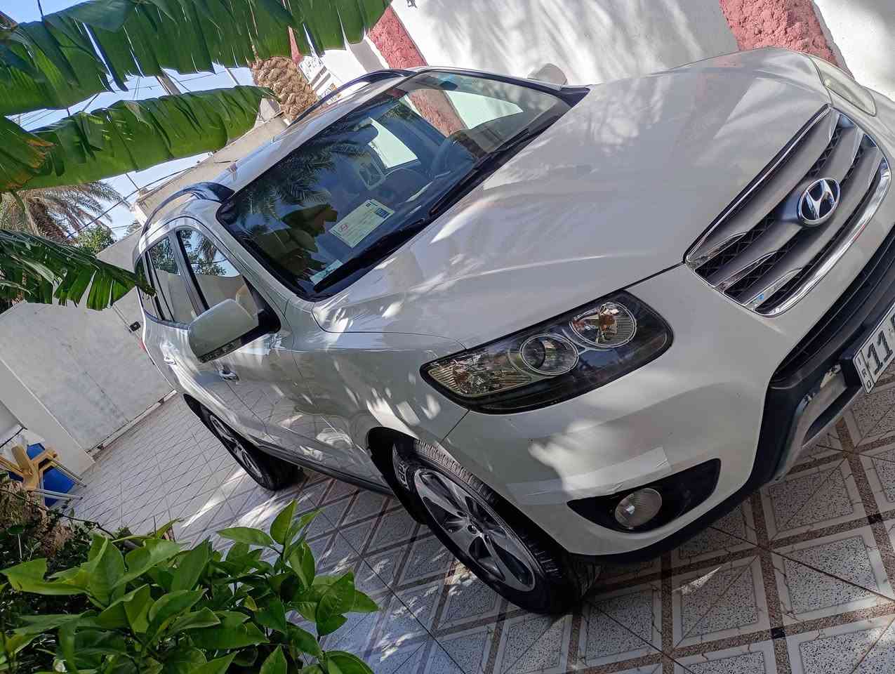 سنتافي 12 فول محرك 6كفاله
شرط مامفتحوح ماشيه 160 تخم تاير حداديه 
تبريد شاشه كامره داخل جلد عسلي رقم بغداد 
دولي بصمه ابواب جنطه ثلاجه داخليه بصمتين 
شركه وياه شركه دوليه السعر والاستفسار 
*********** مكان بابل الكفل
