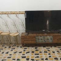 للبيع 1 ـ بلازمة جنرال هوم حجم 58 فول سمارت 2 ـ ميز بلازمة 3 ـ طبلات س...