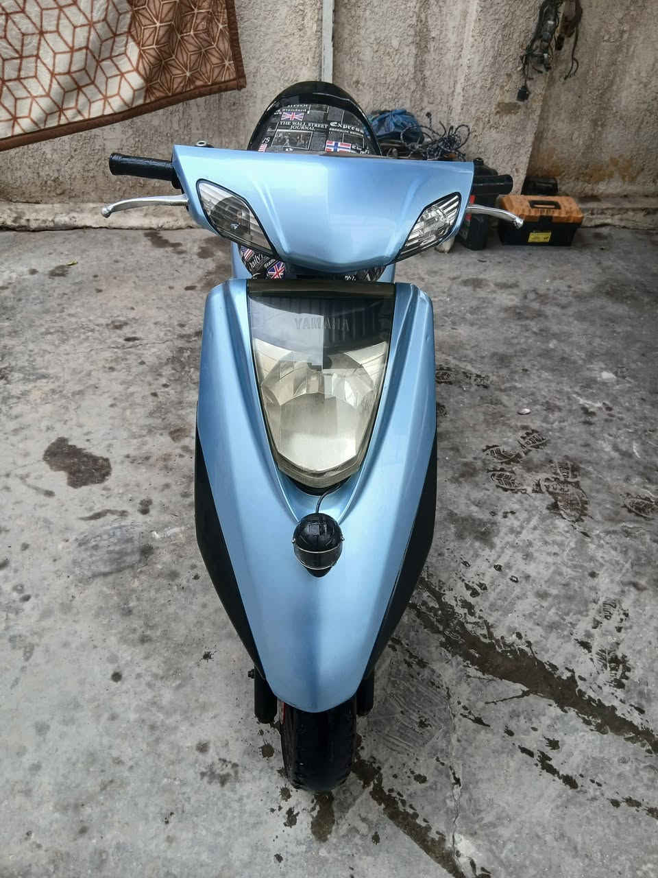 دراجة بريز لايت ناصي نضيفة كاملة وخير من الله
مكاني حي العامل السعر ٤٠٠ بيه. مجال حك الجية 
***********
