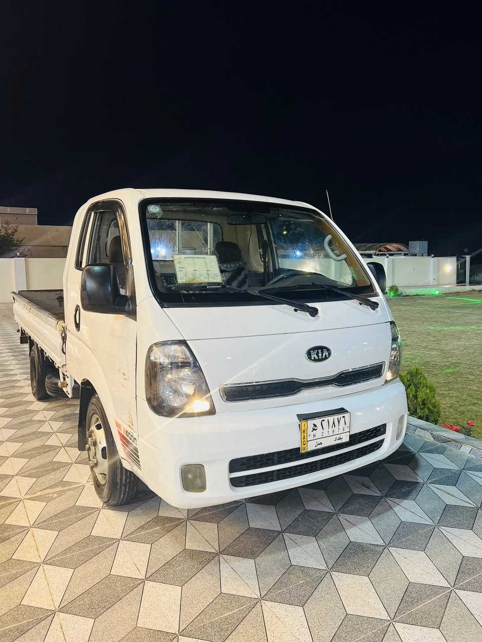 سلام عليكم كيا حمل فحل موديل ٢٠١٨ رقم بغداد بسمي تحويل مباشر
مكفوله كفاله عامه 
محوره تاير ١٤ وستد ٢٧ 
السياره جاهزه ما ناقصها شي 

الاستفسار ***********
