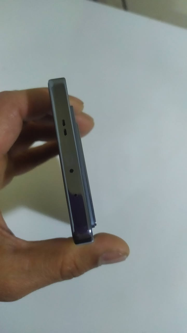 السلام عليكم 
جهاز انفنكس جي تي 20 برو 
جهاز اخو  الجديد كلش نضيف كامل ملحقاتها 
ذاكرة  256 داخلية 24   ببجي 120 فريم 
 السعر 250 رقمي ***********
