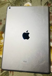 ايباد ٩ • ٢٥٦ • بطارية ٩٢%