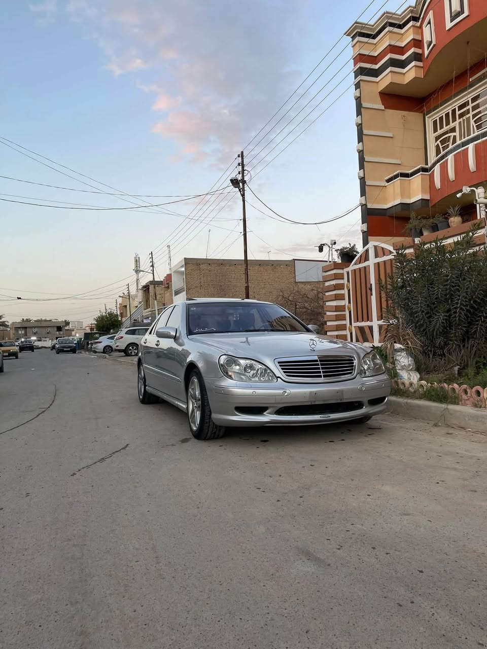 السلام عليكم
للبيع  او مراوس بشي احدث
موديل 2001
S55amg
ماشيه208الف كيلو حقيقي
رقم بغداد
مكان السياره بغداد
لاستفسار ***********
