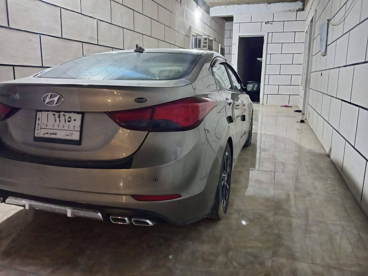 سلام عليكم النترا 2016 كفاله عامه محرك ٢٨٠٠ دوش السيارة فول عدا الفتحة والبصمةرقم انبار موجود السونار مع الصور للسيارة السعر ١٢ ونص وبيهة مجال رقمي ***********
