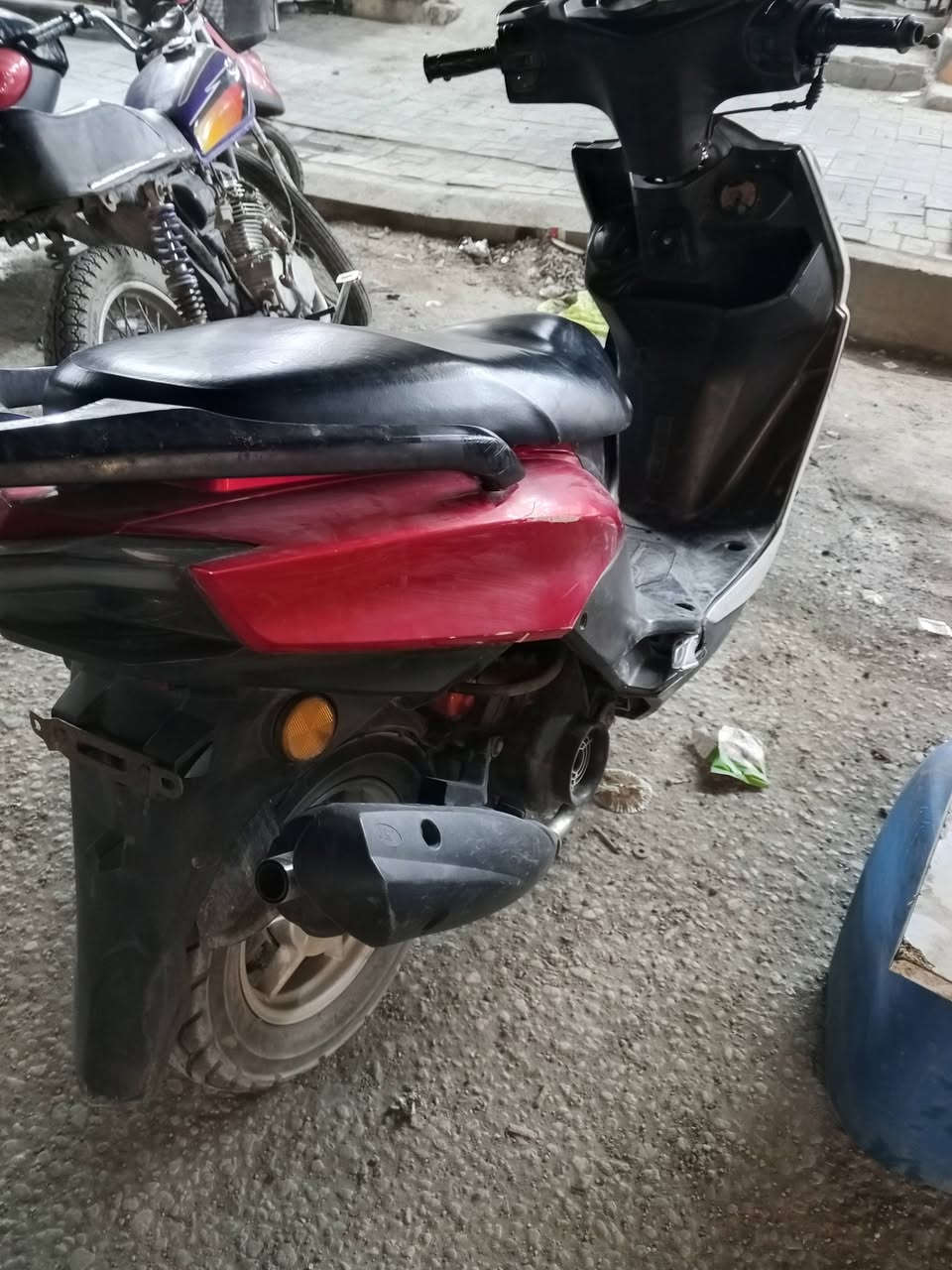 يا الله سكنز ياباني للبيع سلف هندر كهربائيات شغاله اي نقص ما بيها حلوه شلعه معدل ما مفتوحه شرط الفحص سعرها 450 وبيها مجال مكاني كربلاء الحر هذا رقمي ***********
