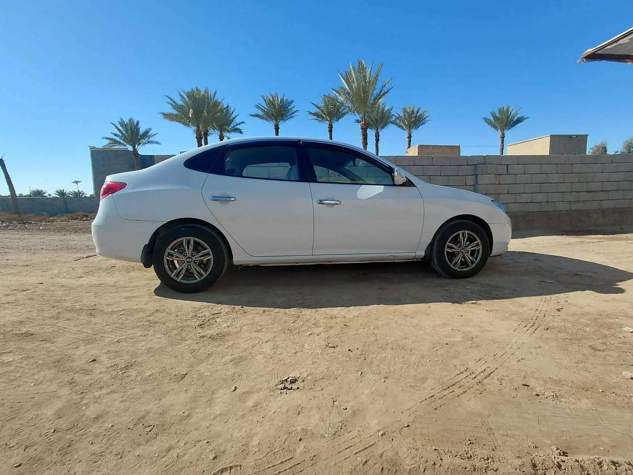 السلام عليكم ورحمة الله وبركاتة 
سياره الانترا موديل 11خليجي بدون فتحه  مكفوله  ***********
