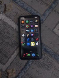 هذا جهاز قنبله 11برو ماكس  ذاكره ٢٥٦ بطاريه ٨٥ جهاز كلش يخبل صراحه  مب...