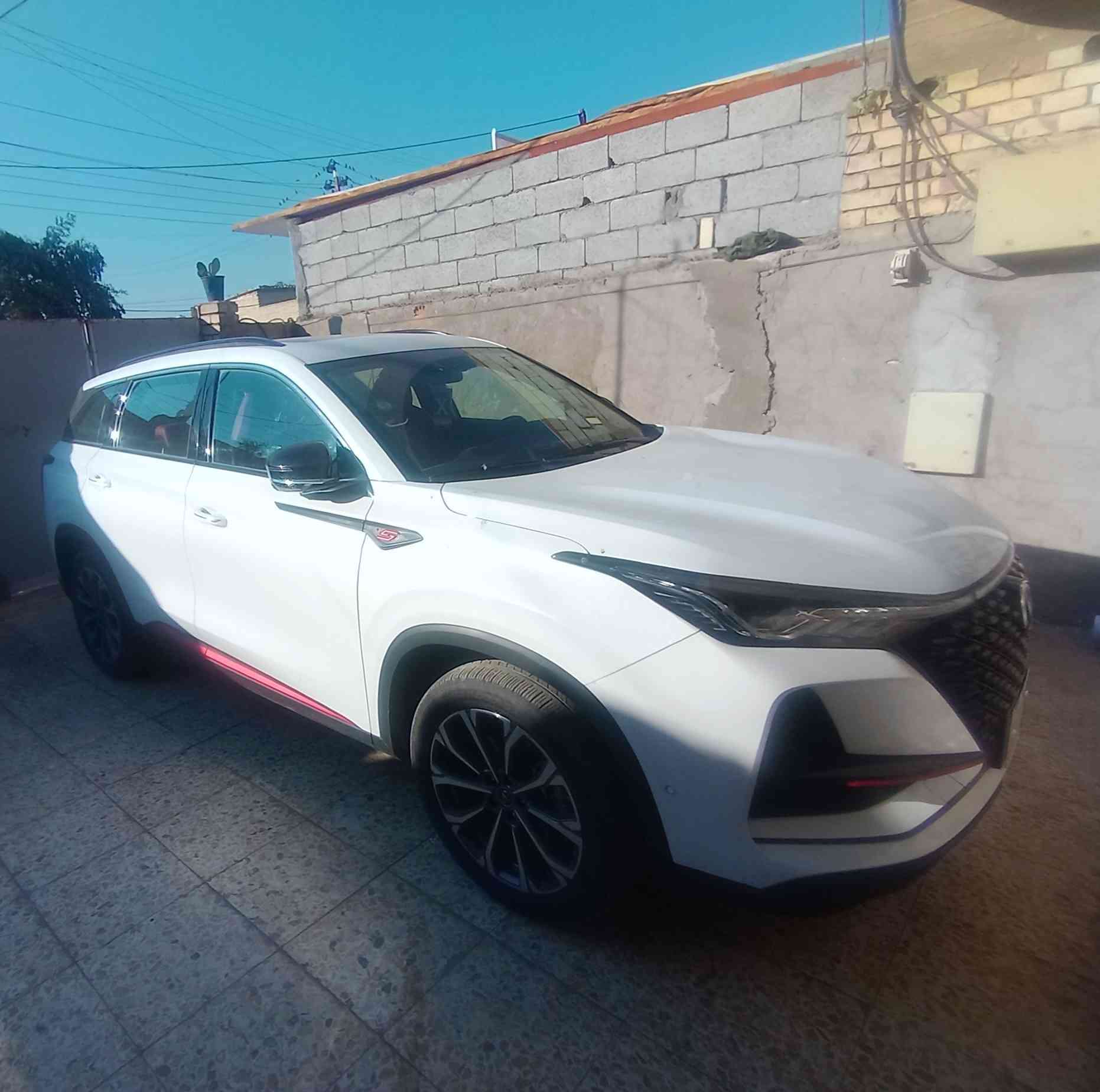 سي اس 75 سياره مديل 2024 فول مواصفات مكفوله كفاله عامه سياره باقي عليه شي قليل اروح اني وياك انسدد وحولك مباشر سعر 180 ماشيه 25،الف بكاني بغداد حي نصر ***********
