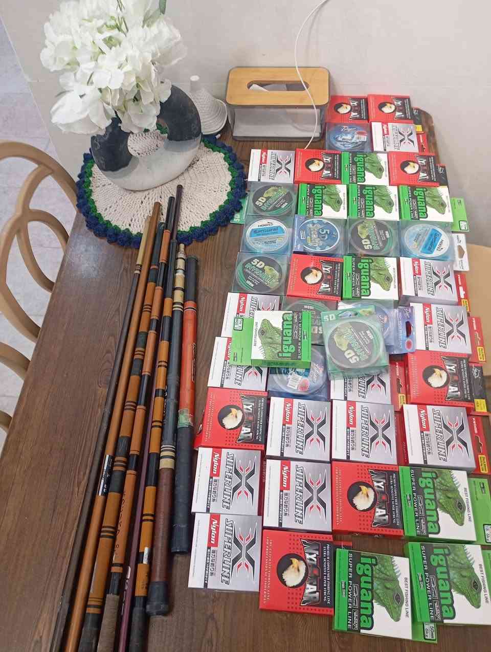 خيوط لايلون متنوعه حجم 50/60 واعتقد اكو 70 عدد 52قطعه سعر القطعه 1000 دينار شلعه 
عود فلات عدد 8 اطول 390/360/300 سعر القطعه 3 آلاف شلعه 
عياشات عدد 25 سعر القطعه 1500 شلعه 
توصيل موجود 
واتساب ***********
