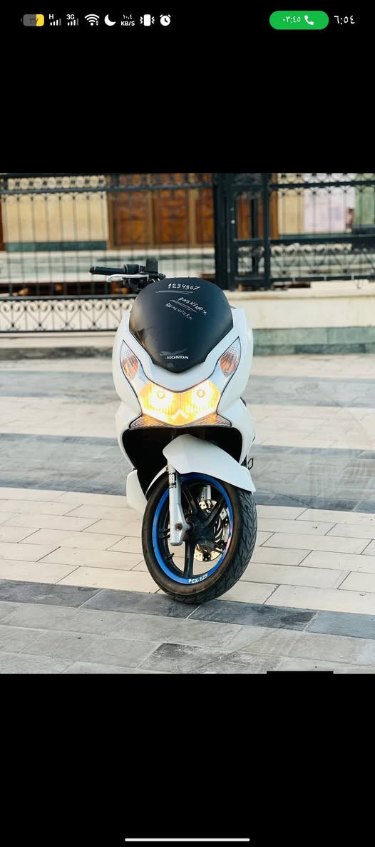 السلام عليكم للبيع دراجه pcxجيل الاول دراجة مال رمبه مديل18 ماخذها رمبه الدراجه على  ايدي حجم مكينه 150ياباني الاصلي دراجه جديده مال جناي  سويجين  بيه 
ياباني الاصلي دراجه كامله أستان كهربائي حساس ازدحام ٢حرف Aدراجه جديده الدراجه مكينه لوك شلعه معدل خير من اللّٰه دراجه تكول جديده بمعنئ الكلمه واحلا من الصور  دراجة مكينه مكفوله اي نقص مابيه
السعر900 و مجال قليل 
***********المكان  بغداد

