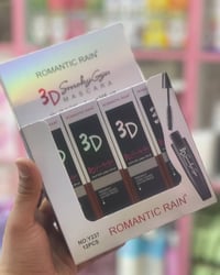 تتميز مسكارة 3D الصيغة الفريدة التي تمنح طولا وكثافة  تكون مقاومة لماء...