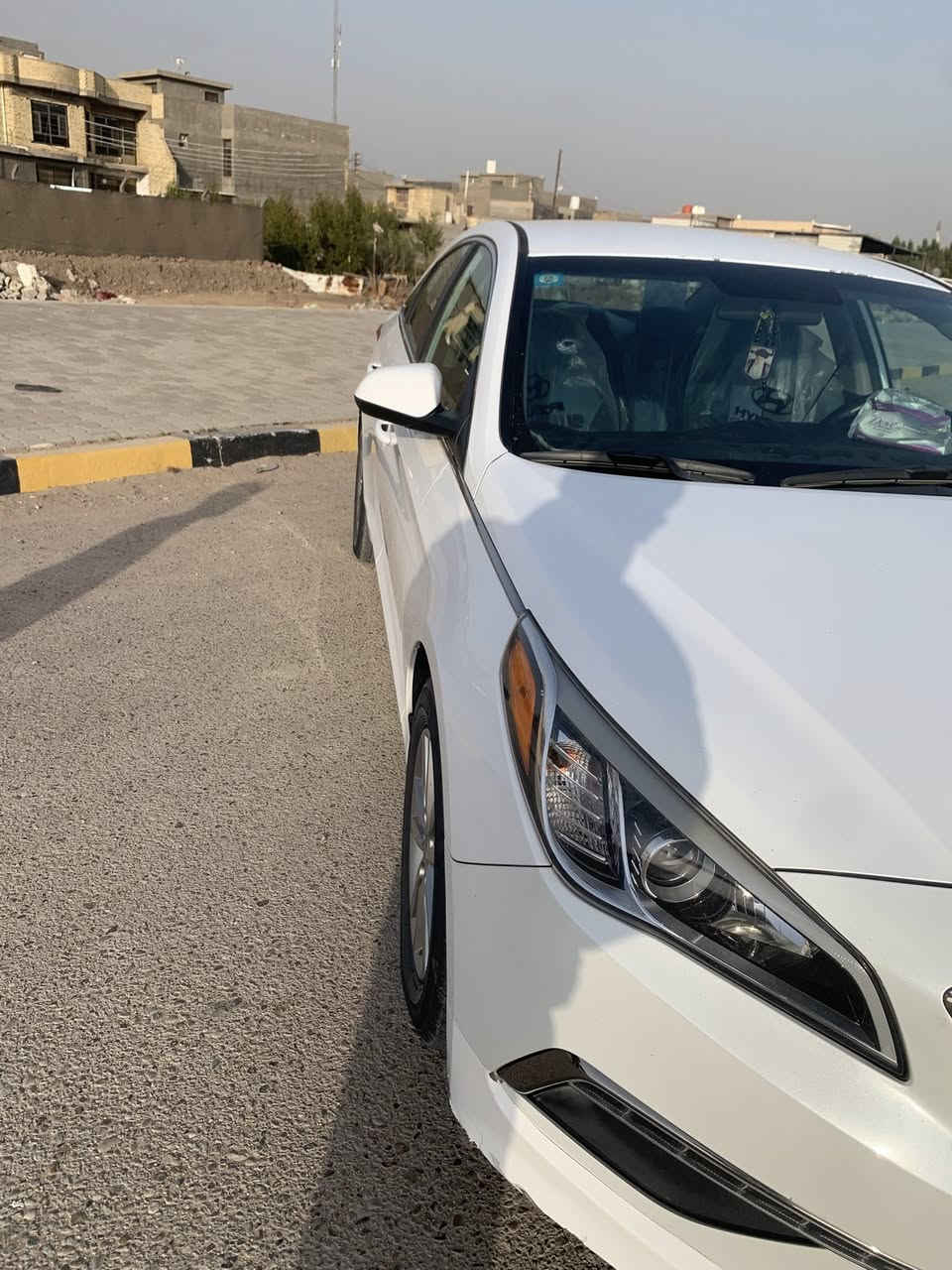 السلام عليكم سوناتا مديل 2015 وارد كندي محرك 2400GDi ضررها جاملغات خلفيه اثر طخه بصيطه بدون قطره معجون بدون دواخل ايرباكات كلها سليمه بجم كبس  مواصفات نص فول اسبورت تحكمات استيرن ايضا تدفئه تبريد ثلج السياره فقط جاملغات خلفيه مع التكم انصبغن بعمان غير ذني مابيها جاهزه عله اخر حبايه ربع مذب عليها استخدام شخصي  كير مكينه  مكفولات بدون فتح وين ميعجبك افحص حداديه جديده  السياره ماشيه 128الف رقم بغداد الجديد بسمي مشروع وطني سنويه ل2028 سونر ايضا بل منشور السعر 118 وبيها مجال شي بصيط مكان بغداد المحموديه اتصال *********** /***********
