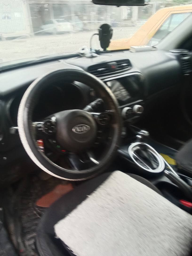 السلام عليكم كيا سول 2017 محرك 1600صبغ بنيد وجاملغ ضربات خفيفه  رقم بغداد بأسم ابنيه مكان السيارة الاسكان السعر 100 وبيه مجال حك الجيه ما بيه سونر وين متريد وديهه تراب نظافه مدينه وكير خير من اللة رقم الهاتف *********** مكلف بالنشر بغداد, العراق
