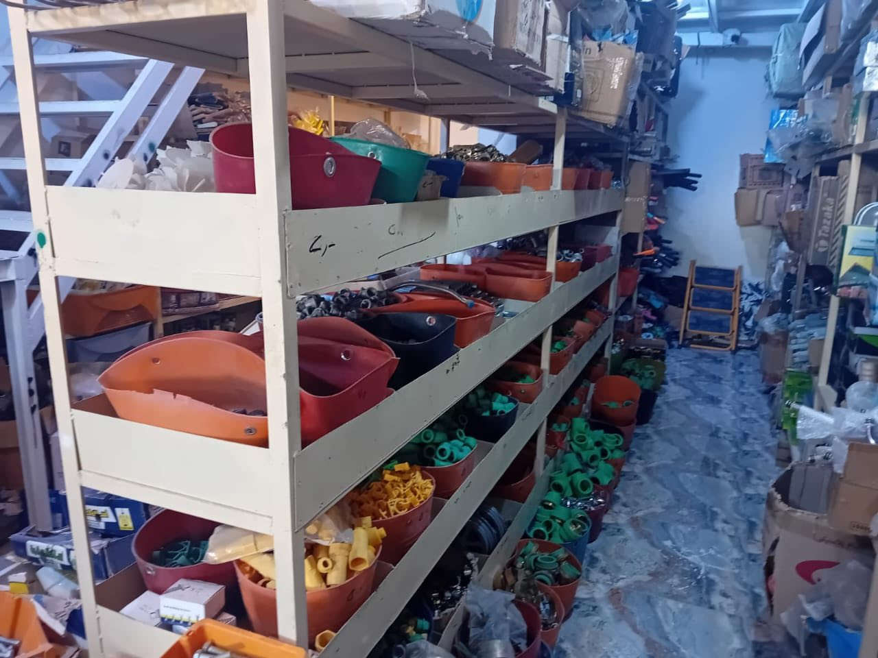 🟣 المحلّ للبيــع بالكامل مـواد انشائيـة وكهربائيـة درجة اولى البيـع جوه أسعـار الجملـة ⚡️ 

للاستفسار اتصال بـ *********** - *********** ☎️ 
العنـوان: دلي عباس - مقابل الگراج
______________________________________
إعلانــات صفحتنـا المُموَّلة مميزة ومضمونة - #Dm
