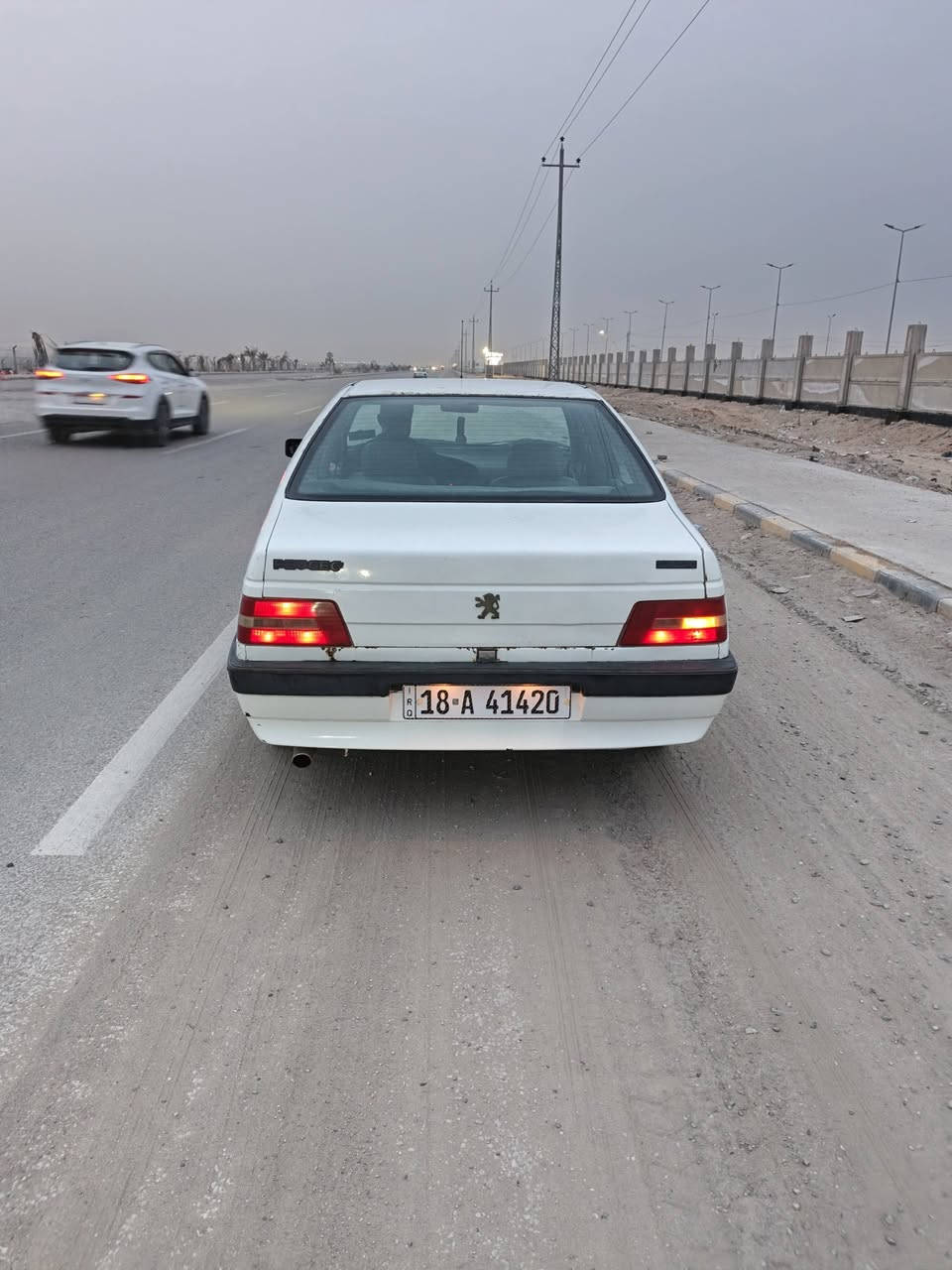 بيجو٤٠٥الحجم مديل ١٠محرك كيرحداديه تخم تايرسنويه جديده سعر٣٠العنوان نجف ناحية الحيدريه ***********
