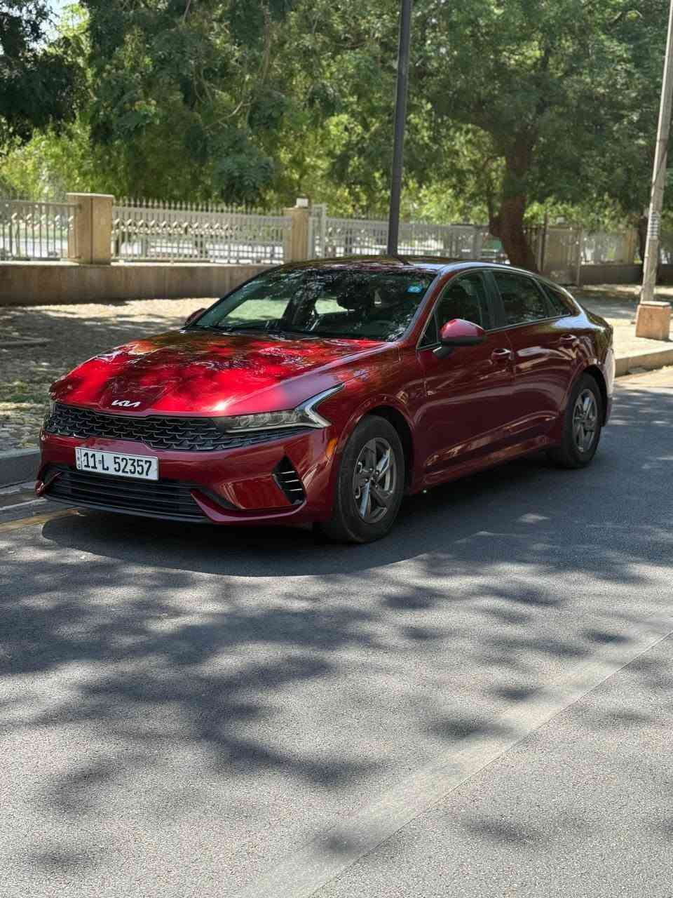 السلام عليكم k5 2022 للبيع معوقين بعدلها 3 سنوات تصير حره  حادثها قطعتين جاملغ خلفي وباب خلفي يمين الصور موجوده ويه المنشور ماشي 43 بدون اير باك
الموصفات نص فول
1 بصمه
2 تشغيل عن بعد 
3  رادار خلفي
4  رادار جانبي
5 تحديد مسار
6 لايت زنون اوتو عالي ناصي
7  سايد بريك بصمه
8 اتو هولد
9 اناره ترحيب ب اليدات 
10 اليدات بصمه جهتين
11 شاشه كار بلي
12 كامره خلفيه مع حساس تفاعلي
13 صندوق بصمه و عند الاقتراب يفتح تلقائي
14 تيرات جدد
15 محرك 1600 تيربو طياره
16 اربع انظمه ايكو سبورت سمارت منول
17 تبريد منفصل
18 لد نهاري
19 داخل مخمل
20 تبريد ثلج
21  اي بي اس
السعر  148 وبيها مجال بسيط 
ملاحظة المعوق جاري
رقم   *********** بغداد, العراق
