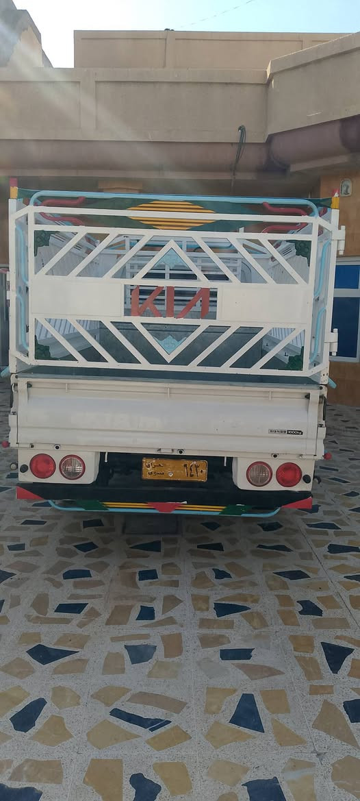 کیا مکینە ۳۰۰۰سوپار کاورە گیر تومتیک مودیل۲۰۱۱رقم دووبارە سیارەکا زور باکە  سعر٦٨ورقە و مجالیکی  کام  شوێن خبات رقم *********** أربيل, العراق
