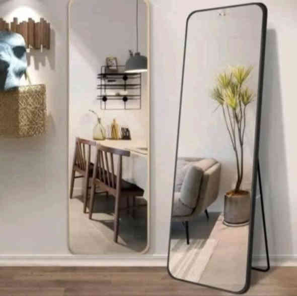 مرايه كلدور استان وتعليك السعر ١٨ الف 
العنوان  :- واسط قضاء الزبيديه خلف حسينيه القديمه معرض محمد مارد 
موبايل :- ***********
