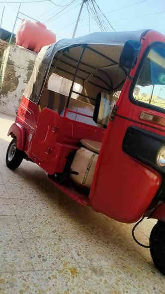 السلام عليكم تكتك مرقم 22  لوحات وسنويه باسمي تكتك جديده جادر دوشمه مسجل مضخم تاير جبلي بيه دحكات بصيطه وخياس قليل وسويته السعر 8و750 مكاني العماره العوفيه  ***********
