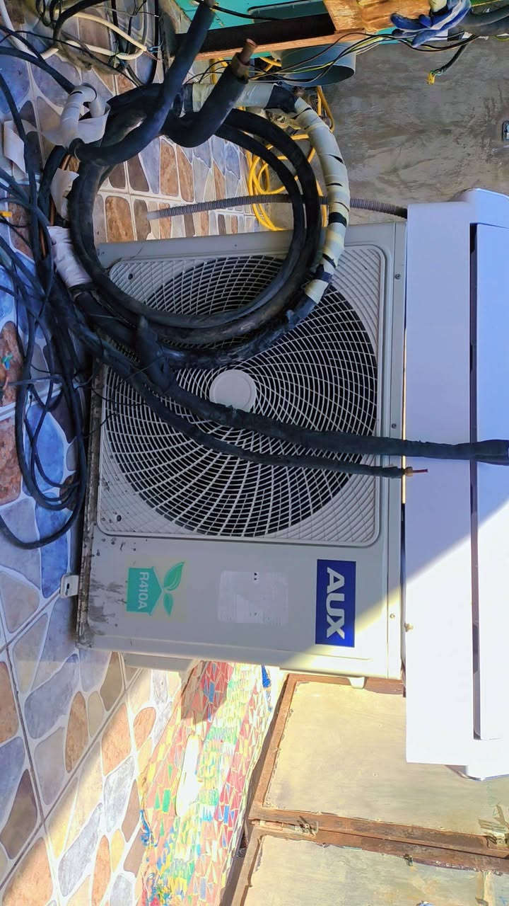 السلام عليكم رمضان كريم عليكم للبيع سبلت طنين اوكس شرط مستخدم قليل شرط ضمان سعر خاص واساب *********** مكاني كوفه حي ميسان
