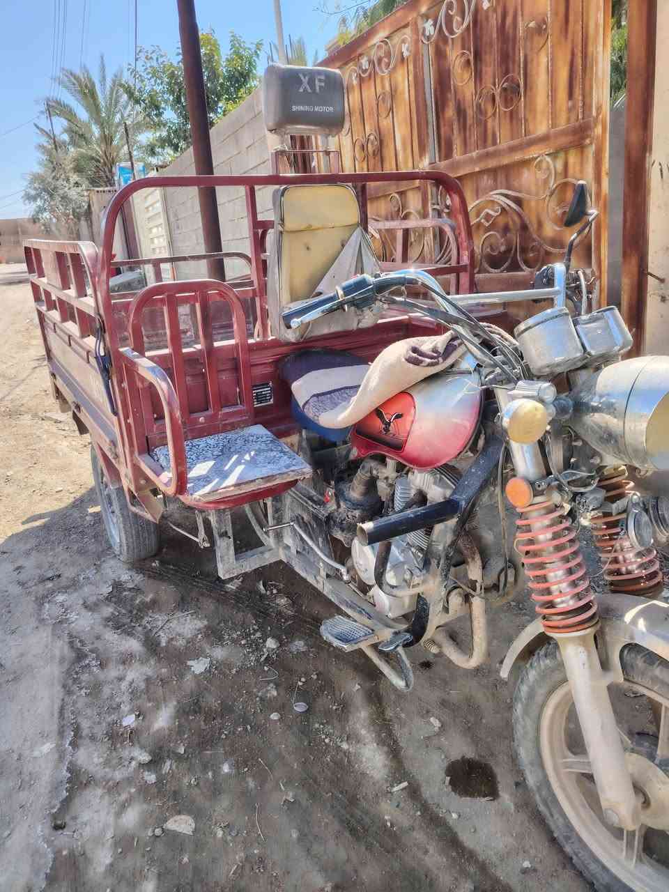 سلام عليكم للبيع ستوته موديل 2020 كهربائيات كله شغاله يرادله دشلي سلف برغي صلنصه سعر مليون 200 وبيه مجال خاص او على الرقم ***********
