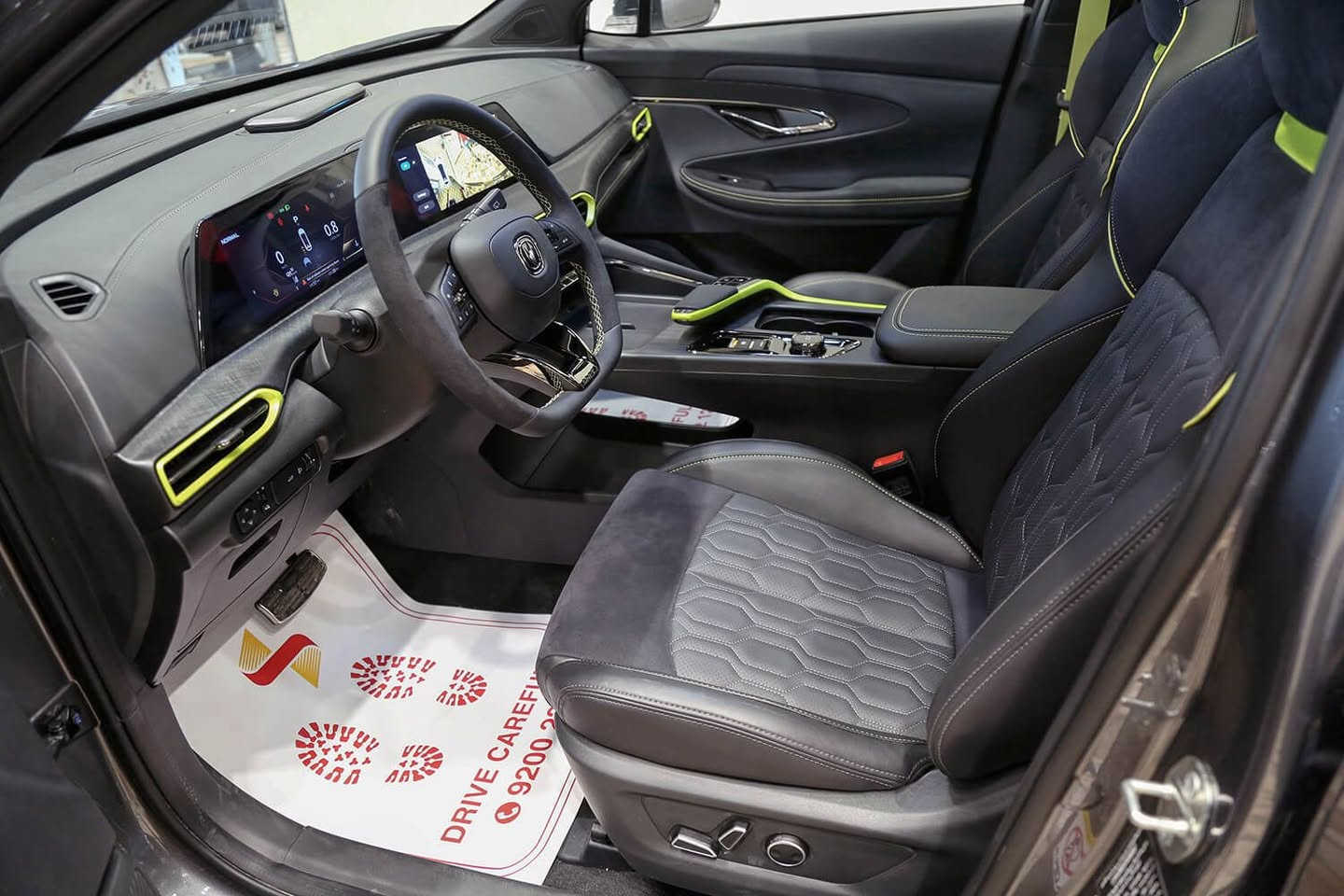 ‎شانجان يوني تي UNi-T 2025
للبييع او مراوس 
‎اعلى مواصفات لون سمنتي مميز
‎ضمان شركة باقي 4 سنوات 
‎ماشيه 20,000 كيلو
‎محرك كير واير بشرط مامفتوح 
‎سيارة حيل نظيفة كلشي عل بلاد جديد 
‎سنوية هزة كلشي جديد مدفوع لـ
‎باسمي السنوية بشرط تحويل وغرامـة
سعرها 32 مليون وبيها مجال بسيط
  مكاني بغداد الكريعات
للاستفسار ***********
