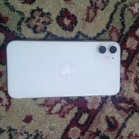 ايفون 11 جهاز نضيف جدا بطاريه 84 حقيقي كيكه 128 جهاز بس القاعده مال سي...