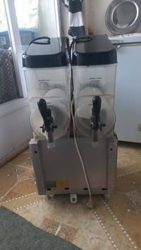 07748168199. 07503063247