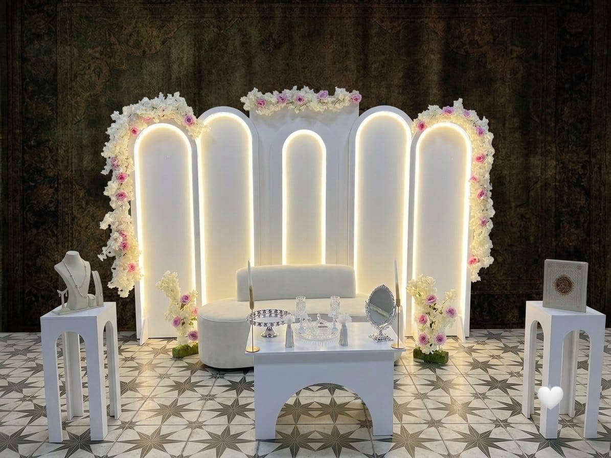 مكتب الحنين 🌟
لتجهيز الحفلات والمناسبات 

​✨ 

​💍 تأجير كوشات: (خطوبة - حنة - عقد قران) بأحدث التصاميم العصرية.

​🚗 تزيين سيارات الأعراس: بأرقى الزهور  الاصطناعية @والإكسسوارات.

​🎉 تجهيز كامل: لكل ما تتطلبه حفلاتكم  

​📞 للاستفسار والحجز، يرجى الاتصال على الرقم:

*********** العنوان طريق المعسكر مجاور مدرسه الارخاء
