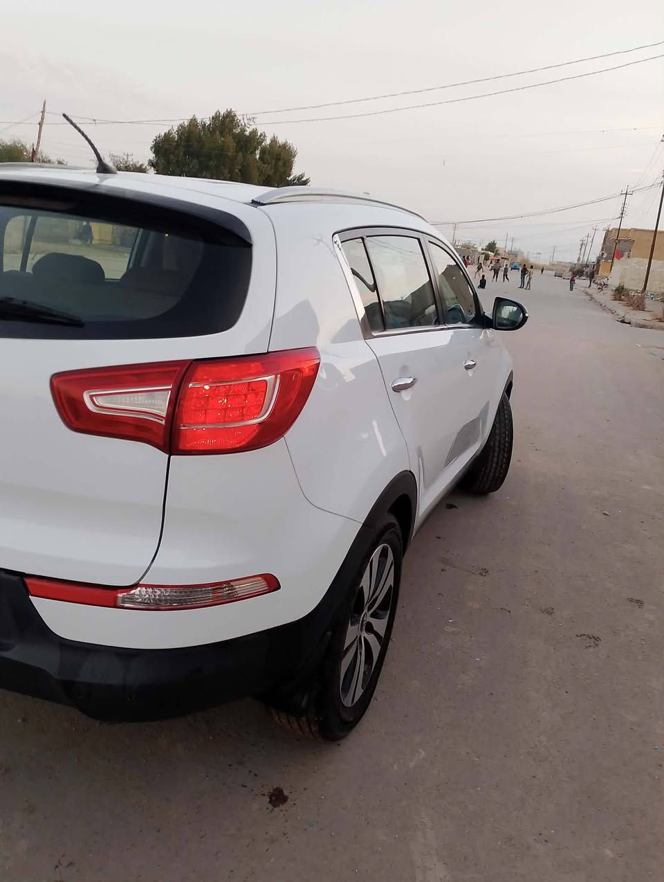 السلام عليكم سبورتج 2013خليجي مكفول بصمة محرك 2000السعر 156وبيها مجال حق الجية 
مكلف بالنشر
للاتصال
***********
