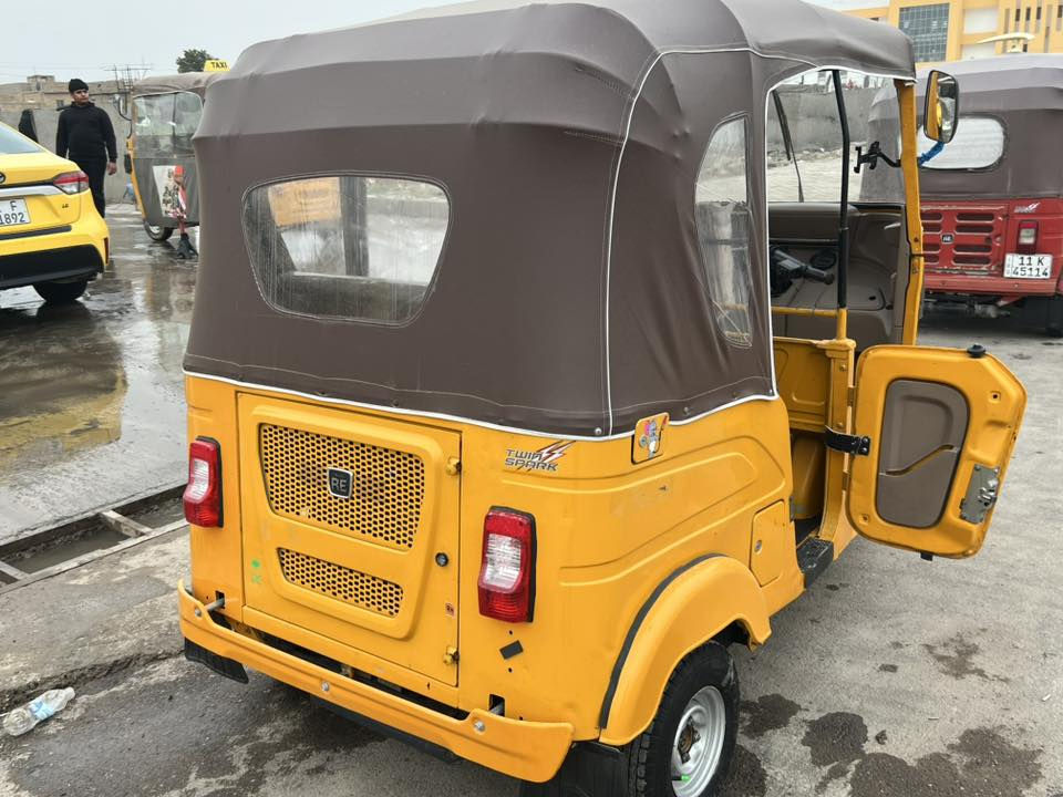 سلام عليكم تكتك موديل 22 رقم وسنويه ستفسار على هاذا الرقم ***********
