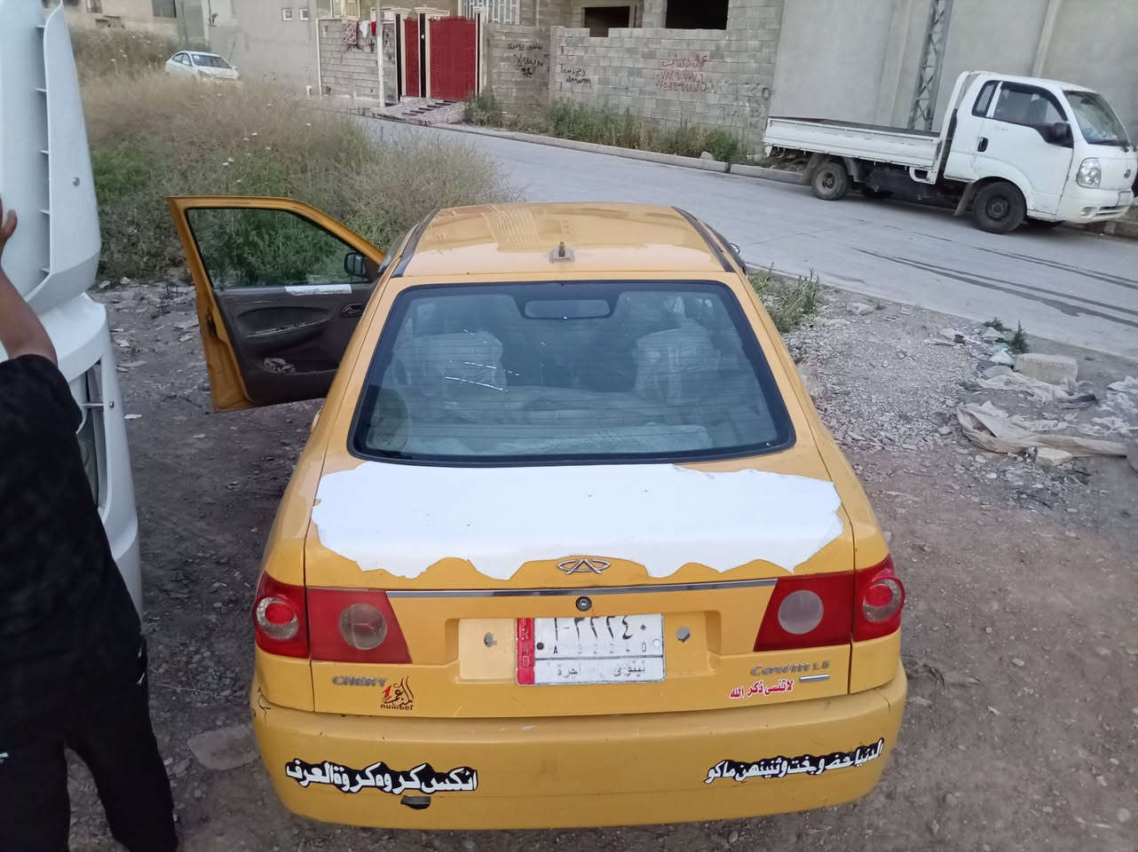 للبيع كوين موديل 2013 كاربون بيها ما بيها اي ضرر نضافه كدام العين اتصل عل رقم***********
