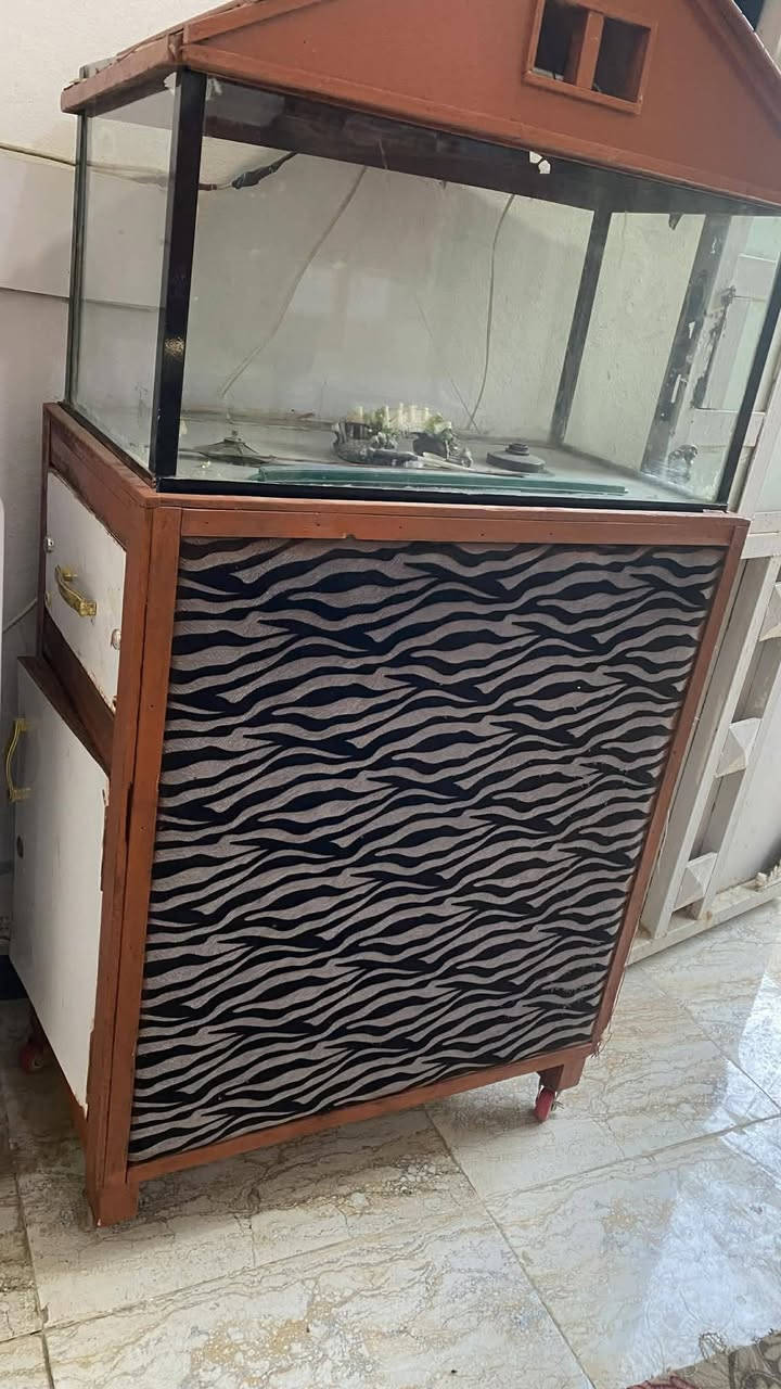 حوض سمك بي خانه جراره البيع ب50 وبي مجال***********
