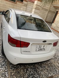 للبيع كيا سيراتو خليجي موديل 2011 رقم بغداد بسمي المواصفات  فتحه  بصمه...
