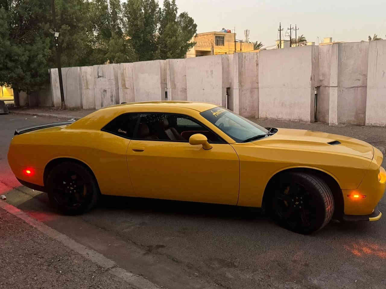 جالنجر 2017
لون مميز حادث موضح بالصورة ما واصل للشاصي والدواخل 
160$ 
مكلف بالنشر للاستفسار 
0774 708 0918 
بغداد
