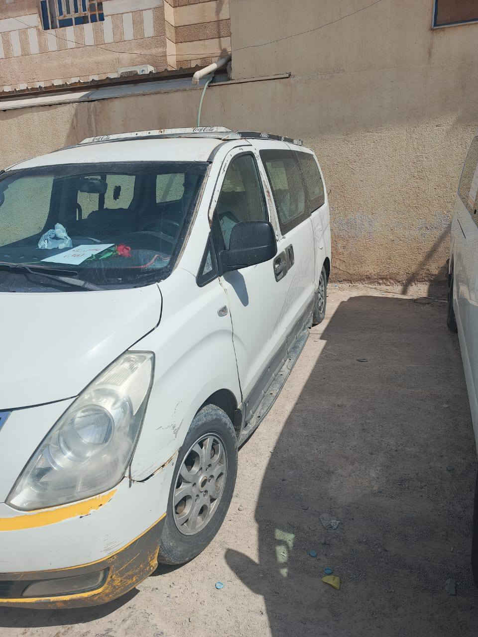 ستاركس 2009 سياحي للبيع 97$
وبيها مجال 

تواصل
 ***********

***********
