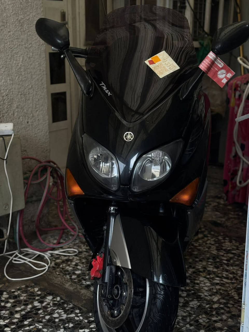 السلام عليكم تي ماكس 2008 للبيع  مكفوله كفاله عامه بيه كلجات مالوسي مكاني بغداد الجديده رقم ***********
