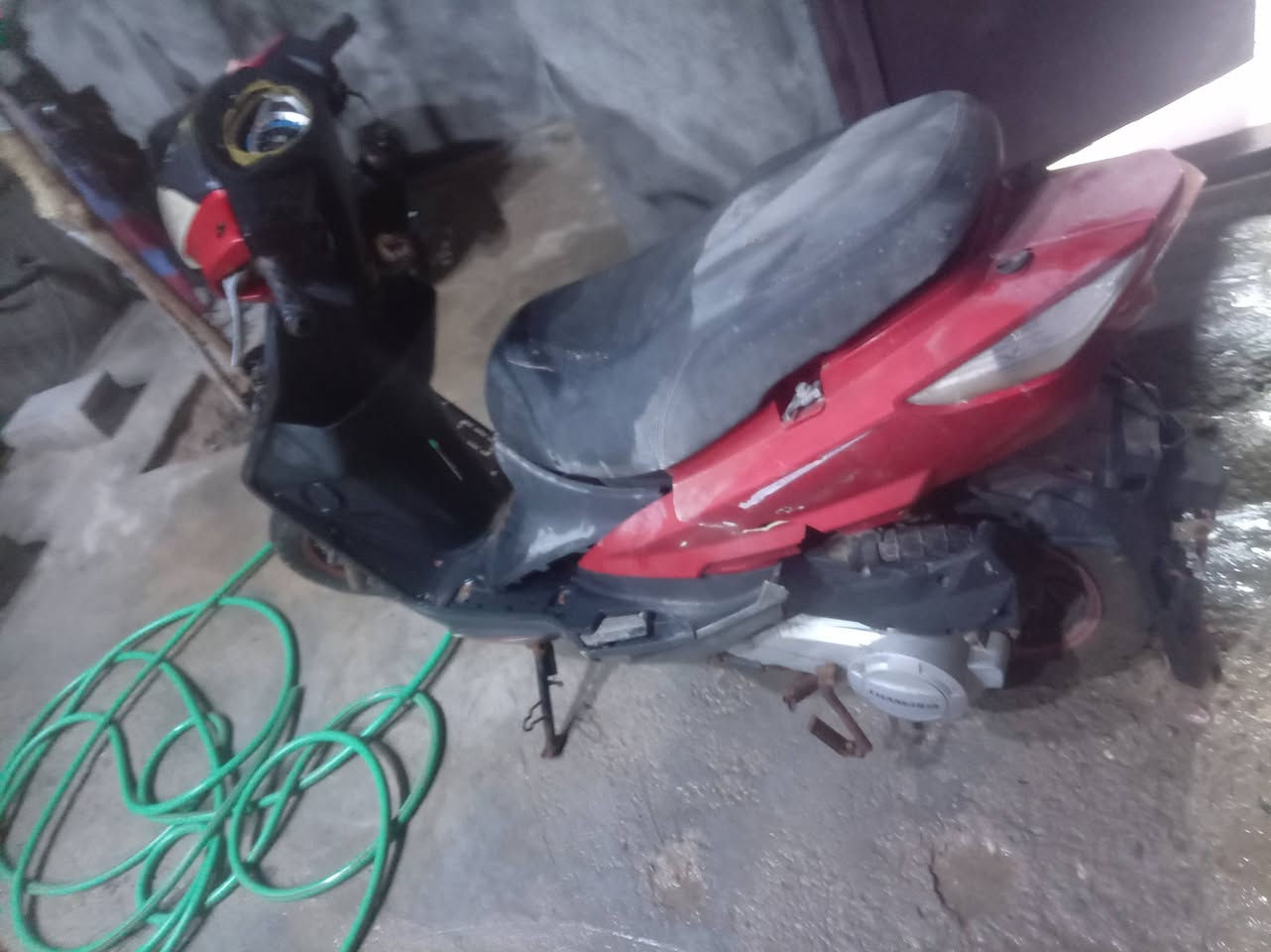 سلام عليكم دراجات للبيع مكاني بصره الدراجات ابيعلك كوم حديد بس الدراجات سابقن شقالات وتاركينهن السعر الوحده 250 وبيهة مجال حك الجيه الرقم الستفسار***********
