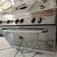 طباخ • نظيف • ع فحص