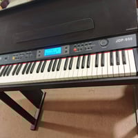 بيانو ديجتال • نظيف • مشتريه من تركيا
