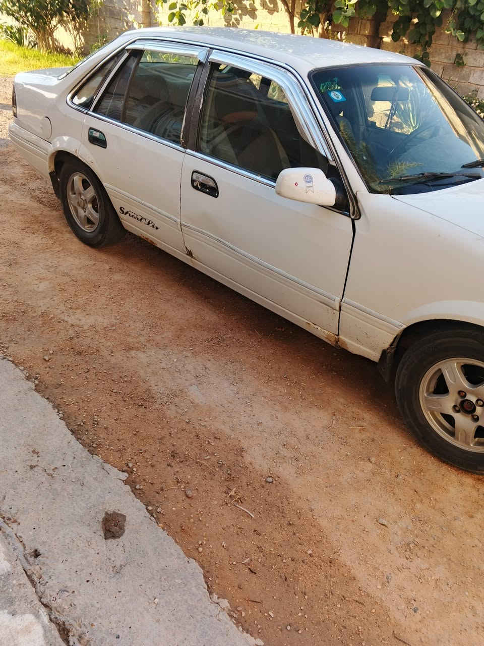فراشه موديل 96رقم بغداد دولي محرك كير زينات تبريد شغال سنتر لوك تخم تاير كهربائيات كله شغاله غرفته حلوه بيه خويس شويه بالباب فقط السعر 28 وبيه مجال قليل مكان السياره الفلوجه الكرمه ‏‪***********‬‏اتصل ***********
