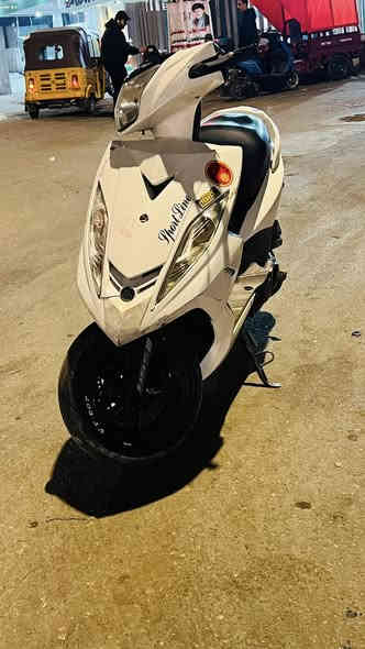 جيتي ار كامله مكمله ماابيه اي نقص مختمه من طول لطول بلاديه دراجه العنوان العظميه السعر 900 وبيه مجال حك جيه ***********
