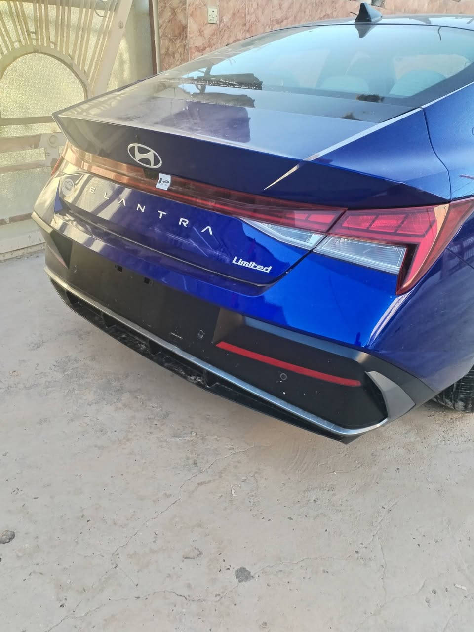 السلام عليكم النترا للبيع موديل ٢٠٢٤ وارد امريكي دخول جديد قبل يومين وصلت سياره جديده بمعنه الكلمه صفاح موس مكينه كير كفاله عامه ماشيه ٣٢ حادثه سطحي  فقط بنيد بدون دواخل شرط السونار وين ميعجبك افحص ليبل واحد فول موصفات داخل ابيض ٥ كامرات السياره منفيس بدون رقم تترقم جميع المحفظات مكاني بابل مركز الاستفسار الاتصال على الرقم ***********
