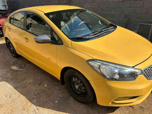 السلام عليكم كيا فورتي 2014 امريكي للبيع سونار الضرر موجود السعر 100 شده وبيه مجال للاستفسار *********** ابو حسين
