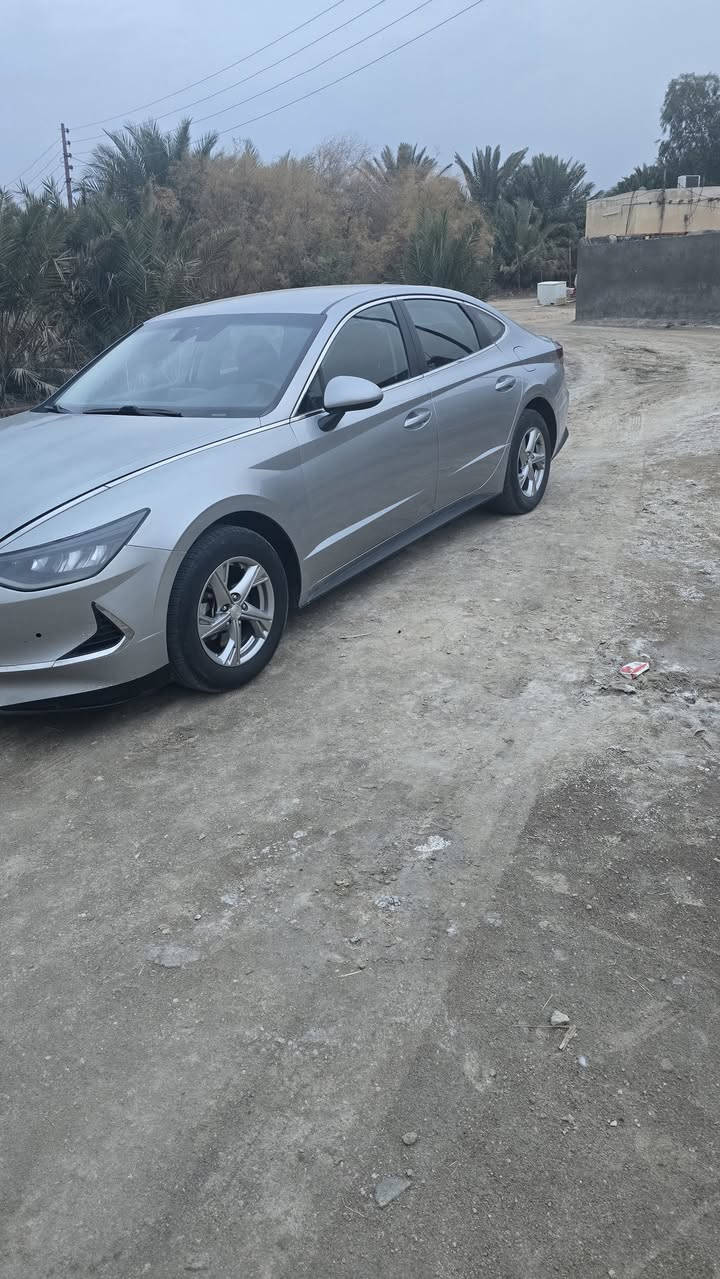 السلام عليكم سوناتا للبيع وارد امريكي 2021معوقين مثنى وكاله بسم المشتري محرك2500 جاهزه من كلشي حادثه من امريكه بس خشم البنيد جاملغ وبنيد تبديل وبيه قطعتين صبغ بدون دواخل صور الحادثه بلمنشور مع سونارماشيه 106 السعر150مكاني السماوه الرميثه للاستفسار الاتصال ***********مراوس ترهم وذا واحدعنده90ولباقي مده عادي
