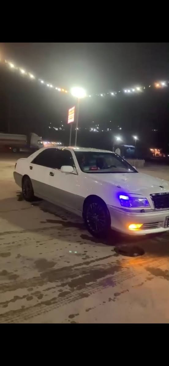 بەناوی خوای گەورە مەلیکە بڕاوە شوشە چۆنە ئاوایە ٤ دوگمە بێ سڵاید کامل جوانکاری ٤ ویلی ئەڤەلۆنی تیایە ٣٩ تۆزێ مەجال موشتەری نی سەرمان مەیەشێنە  بۆ زانیاری زیاتر پەیوەندی بکەن *********** السليمانية, العراق
