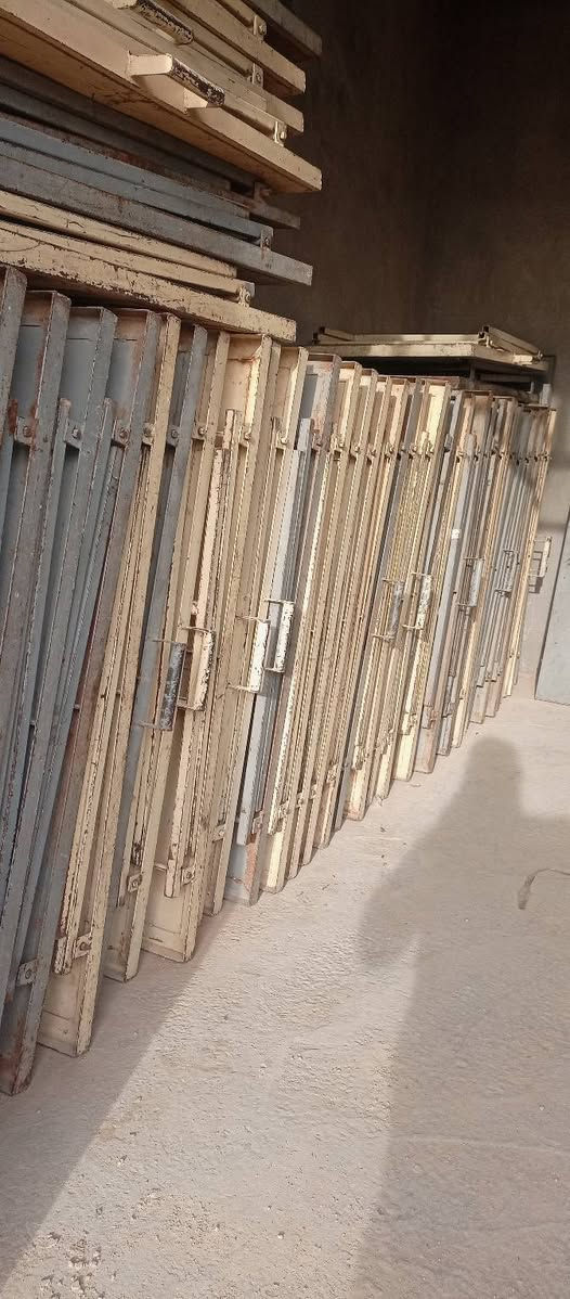 السلام عليكم ورحمة الله وبركاتة يوجد ميوز حديد للبيع السعر الميز 35000وبي مجال اذا كانت كميه للاستفسار مراسلة الصفحه او الاتصال بالارقام التاليه***********///***********
