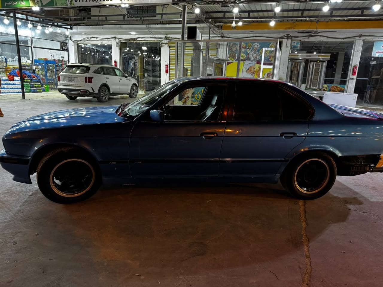 السلام عليكم
بي ام للبيع 525 اصل وفصل وارد ياباني 

كير ومكينه حداديه تبريد زوج تايرات باتري كله جديد 

اربع جام كهرباء مري منفصله

رقم بغداد مداور ثاني يوم

السيره بيهاا نواقص بصيطه
 
مكاني بابل الحله ما متواجد عل نت

السعر 55وبيها مجال او مراوس حسب القناعه 

***********
