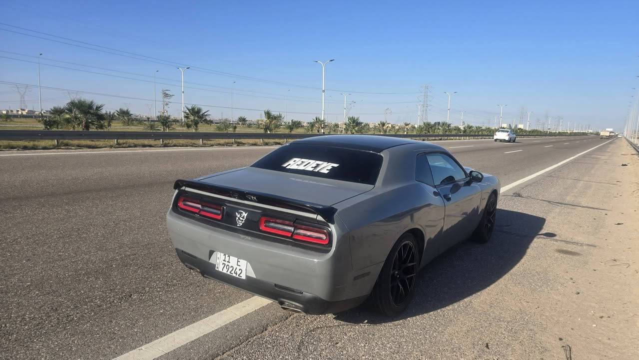 جالنجر للبيع 2019

جالنجر للبيع سياره 2019 رقم بغداد الجديد 
بصمه شاءالله الجبيرة تبريد ثلج تخم تاير حدادة كامله سياره 
ضربتها موضحه بصوره ومصبوغه عالم تغيير لون كفاله من الكلبه والكص
السعر135وبيه مجال 
مكان السياره البصرة 
***********
