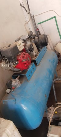 الكنبريسر ابو ٥٠٠ مشتري مليون أو ربع ابيع مليون كامل هوه أو محرك البان...